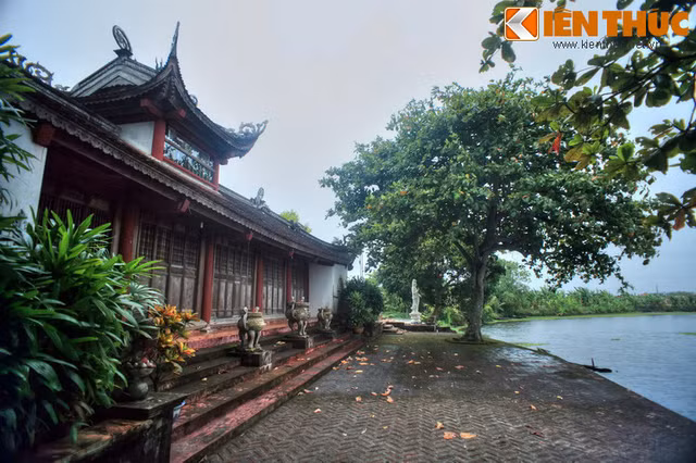 Chuyen tam linh ky la cua ngoi chua co noi tieng Hai Duong