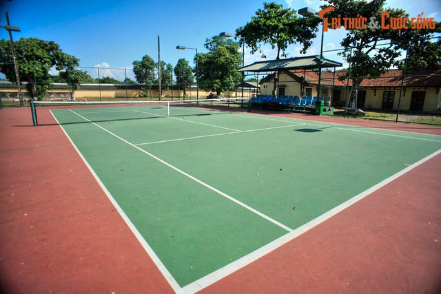 Ngắm loạt công trình đậm chất phương Tây trong Hoàng thành Huế - Hình 10 Ngam loat cong trinh dam chat phuong Tay trong Hoang thanh Hue-Hinh-10