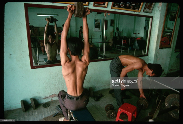 TP. HCM những năm 1990 cực sinh động qua ảnh của Steven Raymer - Hình 4 TP. HCM nhung nam 1990 cuc sinh dong qua anh cua Steven Raymer-Hinh-4