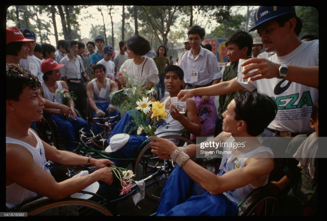 TP. HCM những năm 1990 cực sinh động qua ảnh của Steven Raymer - Hình 10 TP. HCM nhung nam 1990 cuc sinh dong qua anh cua Steven Raymer-Hinh-10