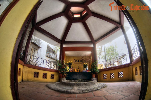 Biết gì về tục lệ kỳ lạ gắn với giếng cổ độc nhất vô nhị của Hà Nội? - Hình 12 Biet gi ve tuc le ky la gan voi gieng co doc nhat vo nhi cua Ha Noi?-Hinh-12