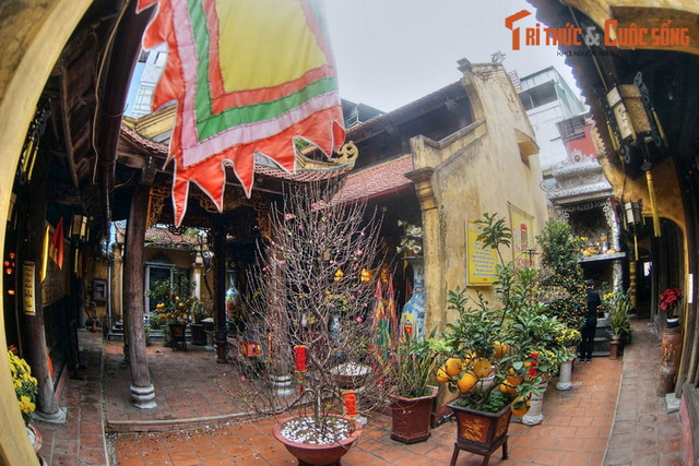 Độc lạ ngôi đình thờ Nguyên phi Ỷ Lan giữa phố cổ Hà Nội - Hình 4 Doc la ngoi dinh tho Nguyen phi Y Lan giua pho co Ha Noi-Hinh-4