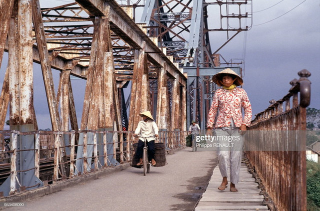 Hồi tưởng Hà Nội và TP. HCM năm 1989-1990 qua ảnh quý Hoi tuong Ha Noi va TP. HCM nam 1989-1990 qua anh quy
