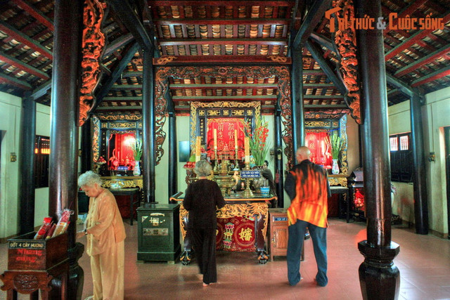 Những dinh thờ gắn với truyền thuyết kỳ bí nổi tiếng Việt Nam - Hình 8 Nhung dinh tho gan voi truyen thuyet ky bi noi tieng Viet Nam-Hinh-8