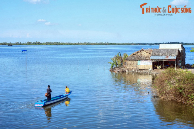 Cuộc sống trên sông nước tuyệt vời của Cà Mau - Hình 6 Cuoc song tren song nuoc tuyet voi cua Ca Mau-Hinh-6