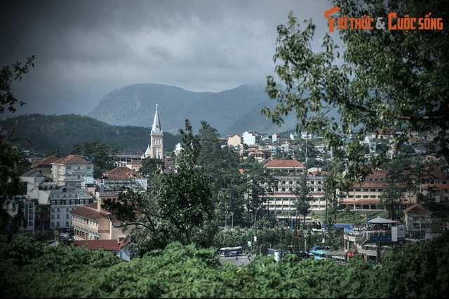 Dinh Tỉnh trưởng Đà Lạt và những thăng trầm lịch sử - Hình 13 Dinh Tinh truong Da Lat va nhung thang tram lich su-Hinh-13