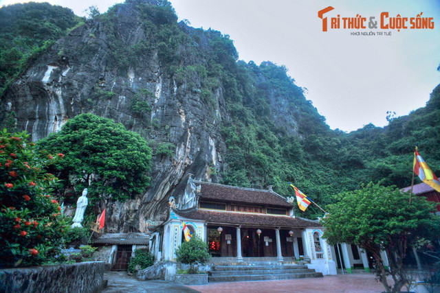 Cố đô Hoa Lư với những địa điểm cực tâm linh nên ghé thăm - Hình 4 Co do Hoa Lu voi nhung dia diem cuc tam linh nen ghe tham-Hinh-4