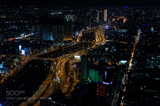 Choáng ngợp vẻ đẹp Sài Gòn ban đêm qua ống kính nhiếp ảnh gia quốc tế - Hình 4 Choang ngop ve dep Sai Gon ban dem qua ong kinh nhiep anh gia quoc te-Hinh-4