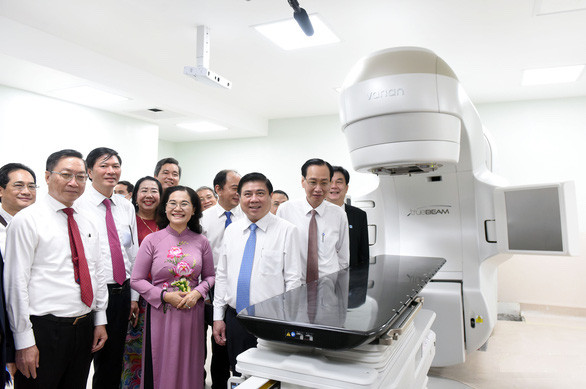 Khánh thành Bệnh viện Ung bướu 1000 giường hiện đại nhất miền Nam - Hình 4 Khanh thanh Benh vien Ung buou 1000 giuong hien dai nhat mien Nam-Hinh-4