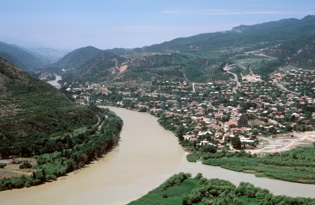 Kham pha cuoc song muon mau o dat nuoc Gruzia thoi Lien Xo-Hinh-16