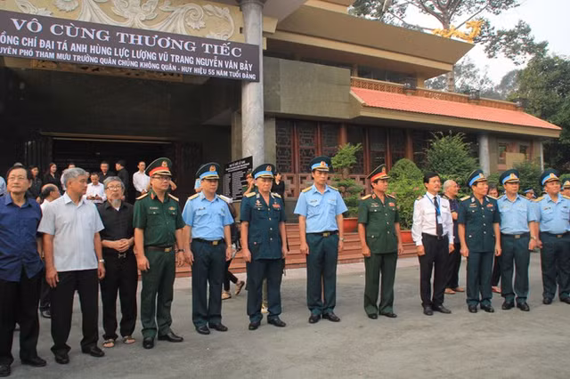 Anh hung phi cong Nguyen Van Bay da ve dat me Dong Thap-Hinh-15