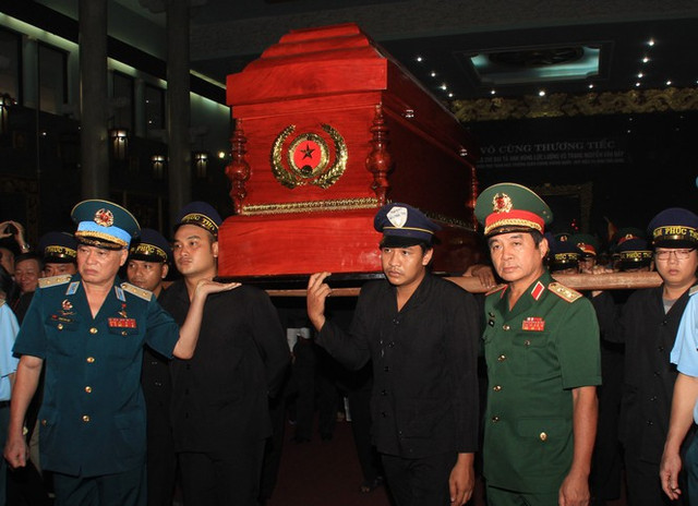 Anh hùng phi công Nguyễn Văn Bảy đã về đất mẹ Đồng Tháp - Hình 12 Anh hung phi cong Nguyen Van Bay da ve dat me Dong Thap-Hinh-12