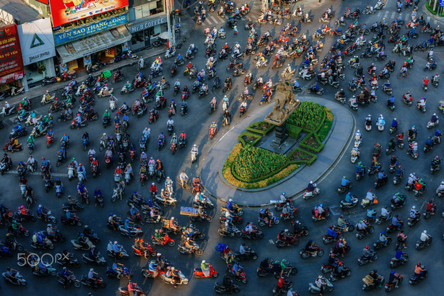 Những bức ảnh 'siêu thực' về Việt Nam của nhiếp ảnh gia ngoại - Hình 4 Nhung buc anh 'sieu thuc' ve Viet Nam cua nhiep anh gia ngoai-Hinh-4