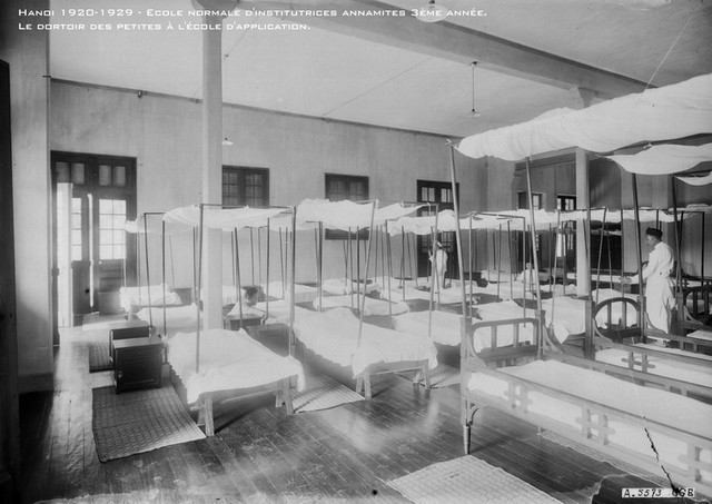 Ảnh hiếm về thuở sơ khai của những ngôi trường cổ nhất Hà Nội - Hình 16 Anh hiem ve thuo so khai cua nhung ngoi truong co nhat Ha Noi-Hinh-16