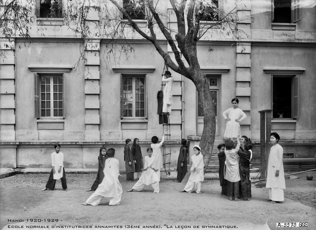 Ảnh hiếm về thuở sơ khai của những ngôi trường cổ nhất Hà Nội - Hình 14 Anh hiem ve thuo so khai cua nhung ngoi truong co nhat Ha Noi-Hinh-14