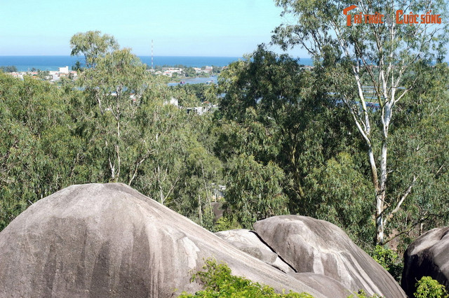 Khám phá 10 thành phố có biển rộng và núi cao nổi tiếng nhất Việt Nam - Hình 4 Kham pha 10 thanh pho co bien rong va nui cao noi tieng nhat Viet Nam-Hinh-4