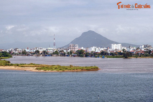 Khám phá 10 thành phố có biển rộng và núi cao nổi tiếng nhất Việt Nam - Hình 6 Kham pha 10 thanh pho co bien rong va nui cao noi tieng nhat Viet Nam-Hinh-6