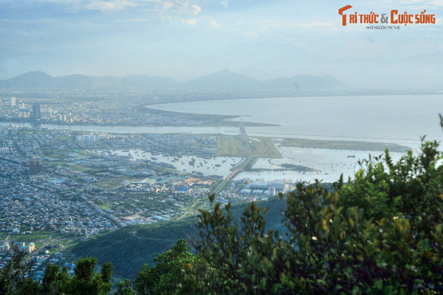 Khám phá 10 thành phố có biển rộng và núi cao nổi tiếng nhất Việt Nam - Hình 3 Kham pha 10 thanh pho co bien rong va nui cao noi tieng nhat Viet Nam-Hinh-3