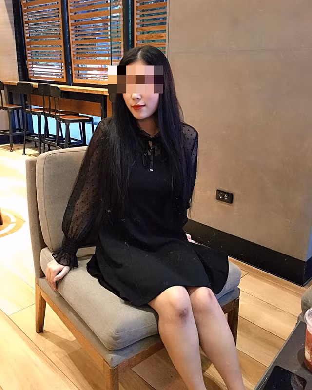 Tin moi nhat vu hotgirl le tan lo clip quan he cung ban trai o cau thang-Hinh-21