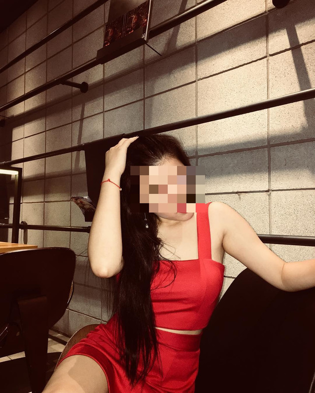 Tin mới nhất vụ hotgirl lễ tân lộ clip quan hệ cùng bạn trai ở cầu thang - Hình 18 Tin moi nhat vu hotgirl le tan lo clip quan he cung ban trai o cau thang-Hinh-18