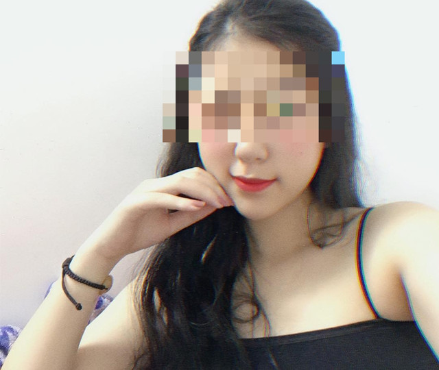 Tin mới nhất vụ hotgirl lễ tân lộ clip quan hệ cùng bạn trai ở cầu thang - Hình 2 Tin moi nhat vu hotgirl le tan lo clip quan he cung ban trai o cau thang-Hinh-2
