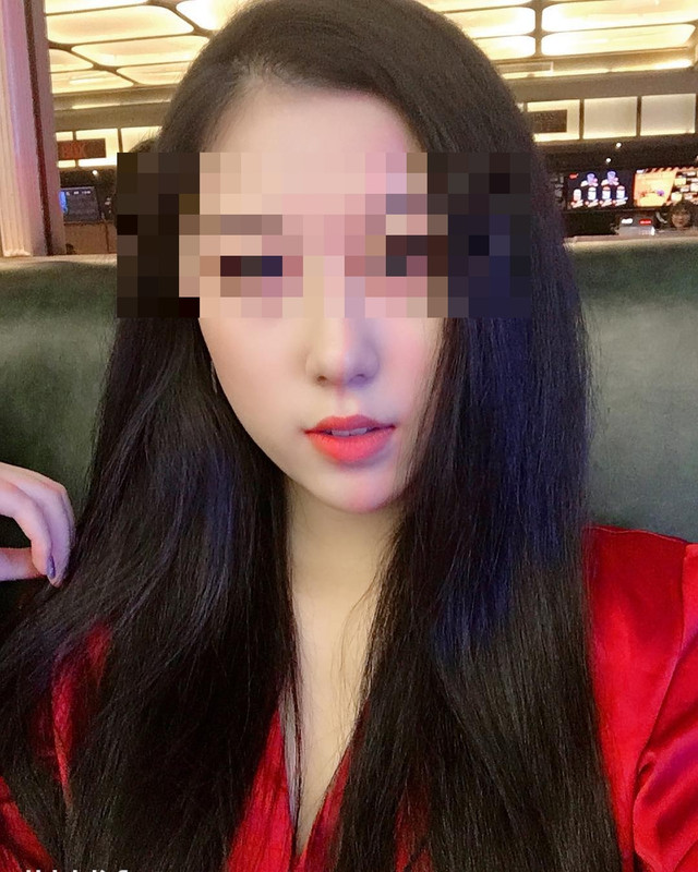 Tin mới nhất vụ hotgirl lễ tân lộ clip quan hệ cùng bạn trai ở cầu thang - Hình 6 Tin moi nhat vu hotgirl le tan lo clip quan he cung ban trai o cau thang-Hinh-6