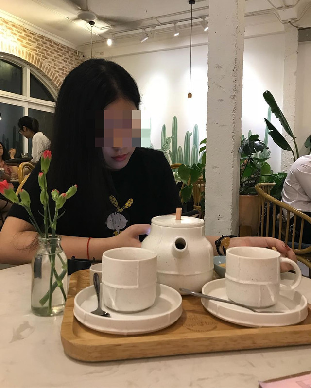 Tin mới nhất vụ hotgirl lễ tân lộ clip quan hệ cùng bạn trai ở cầu thang - Hình 17 Tin moi nhat vu hotgirl le tan lo clip quan he cung ban trai o cau thang-Hinh-17