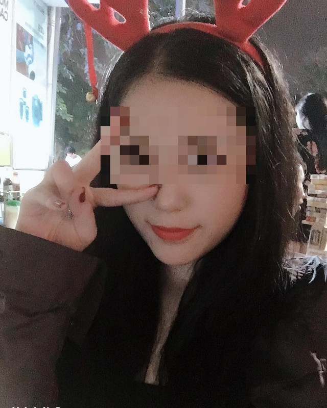 Tin mới nhất vụ hotgirl lễ tân lộ clip quan hệ cùng bạn trai ở cầu thang - Hình 7 Tin moi nhat vu hotgirl le tan lo clip quan he cung ban trai o cau thang-Hinh-7