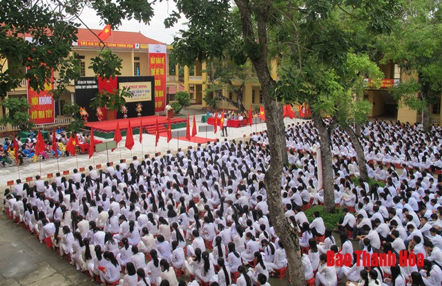 Điểm danh thủ khoa các khối kỳ thi THPT 2019 toàn "trai tài gái sắc" - Hình 16 Diem danh thu khoa cac khoi ky thi THPT 2019 toan