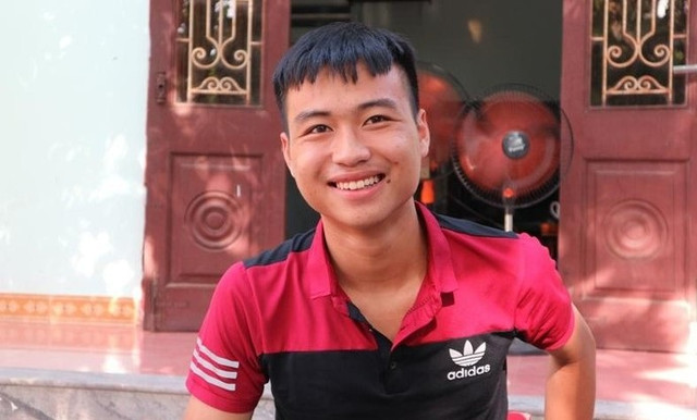 Điểm danh thủ khoa các khối kỳ thi THPT 2019 toàn "trai tài gái sắc" - Hình 13 Diem danh thu khoa cac khoi ky thi THPT 2019 toan