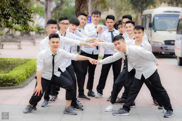 Điểm danh thủ khoa các khối kỳ thi THPT 2019 toàn "trai tài gái sắc" - Hình 12 Diem danh thu khoa cac khoi ky thi THPT 2019 toan