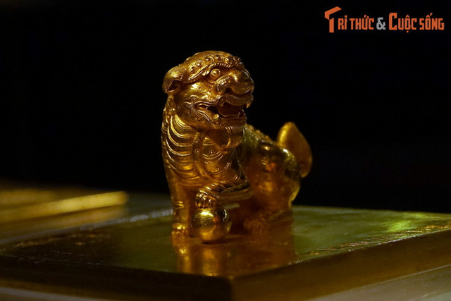 Chiêm ngưỡng bảo vật bằng vàng ròng của nhà Nguyễn Chiem nguong bao vat bang vang rong cua nha Nguyen