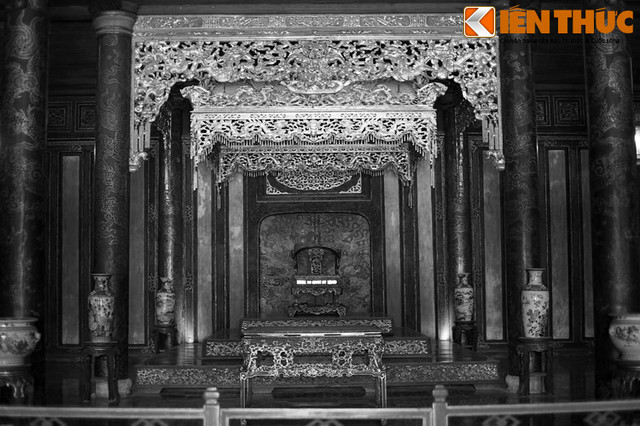 Lịch sử ngai vàng nhà Nguyễn không lay chuyển từ xưa đến nay - Hình 5 Lich su ngai vang nha Nguyen khong lay chuyen tu xua den nay-Hinh-5