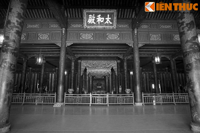 Lịch sử ngai vàng nhà Nguyễn không lay chuyển từ xưa đến nay - Hình 9 Lich su ngai vang nha Nguyen khong lay chuyen tu xua den nay-Hinh-9