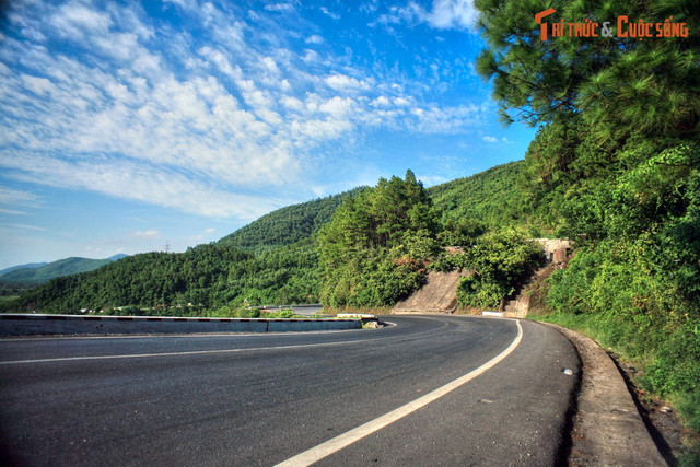 Mãn nhãn cảnh tượng tuyệt vời trên đường từ Huế đi Đà Nẵng - Hình 7 Man nhan canh tuong tuyet voi tren duong tu Hue di Da Nang-Hinh-7
