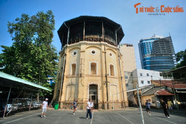 3 thap nuoc co doc dao nhat ba mien Viet Nam-Hinh-10