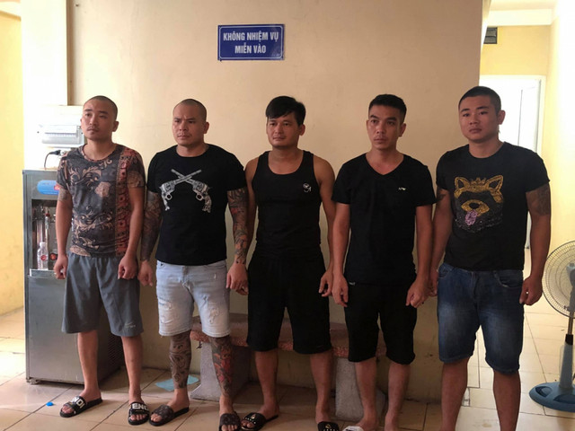 Bắt gã giang hồ xăm trổ Quang 'Rambo' bạn thân của Khá 'bảnh' - Hình 4 Bat ga giang ho xam tro Quang 'Rambo' ban than cua Kha 'banh'-Hinh-4