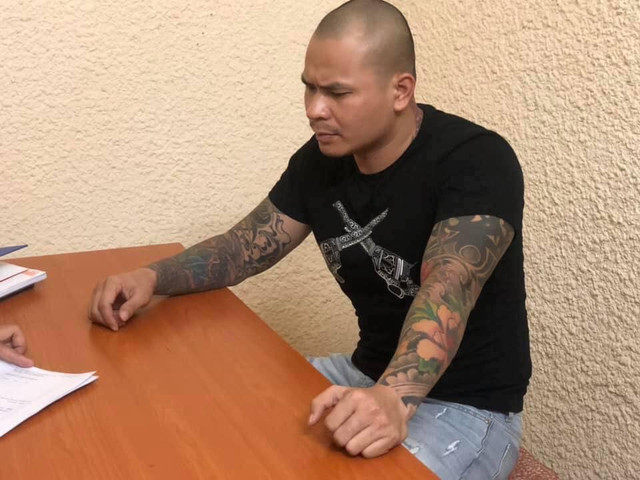 Bắt gã giang hồ xăm trổ Quang 'Rambo' bạn thân của Khá 'bảnh' - Hình 3 Bat ga giang ho xam tro Quang 'Rambo' ban than cua Kha 'banh'-Hinh-3