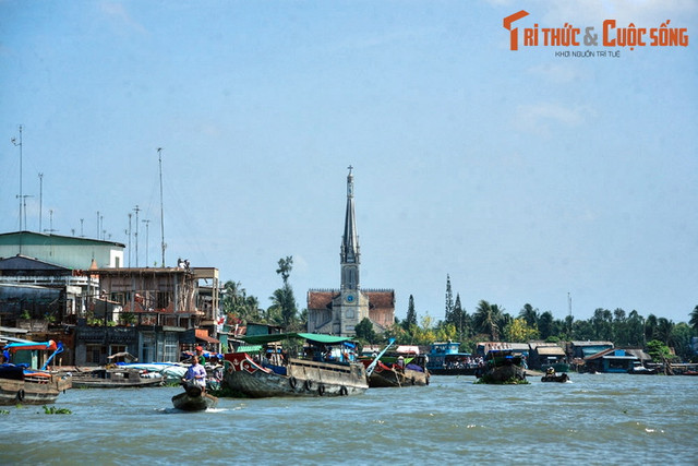 Cận cảnh công trình nổi tiếng của ba tôn giáo lớn ở miền Tây - Hình 5 Can canh cong trinh noi tieng cua ba ton giao lon o mien Tay-Hinh-5