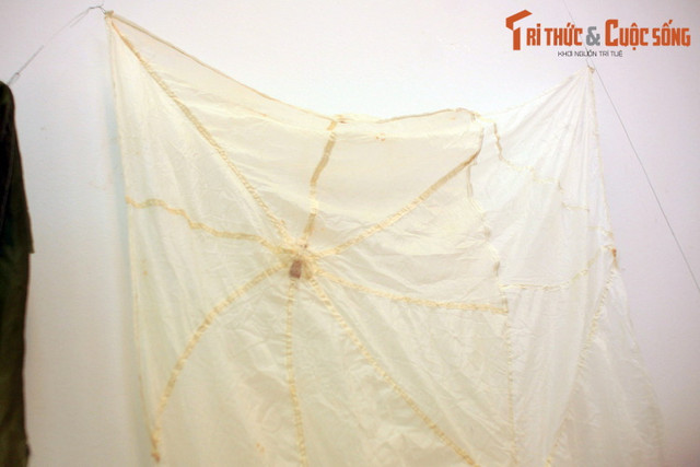 Suc sang tao doc dao cua nguoi Viet tu vo bom dan, xac may bay-Hinh-4