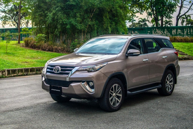 Mazda CX-8 đối đầu Toyota Fortuner, đại chiến xe 7 chỗ phong cách Nhật - Hình 2 Mazda CX-8 doi dau Toyota Fortuner, dai chien xe 7 cho phong cach Nhat-Hinh-2