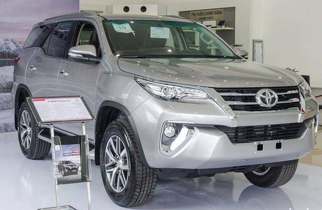 Mazda CX-8 đối đầu Toyota Fortuner, đại chiến xe 7 chỗ phong cách Nhật - Hình 3 Mazda CX-8 doi dau Toyota Fortuner, dai chien xe 7 cho phong cach Nhat-Hinh-3