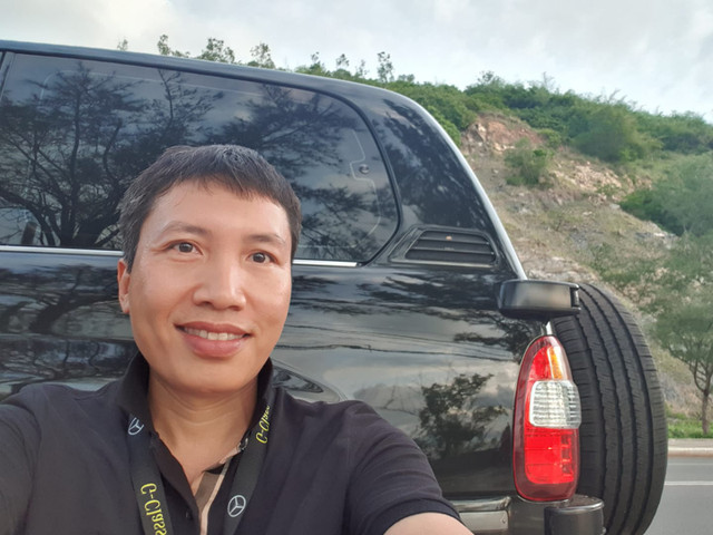 Thực chất tỷ phú thế giới đi xe giá rẻ có phải là tiết kiệm - Hình 8 Thuc chat ty phu the gioi di xe gia re co phai la tiet kiem-Hinh-8