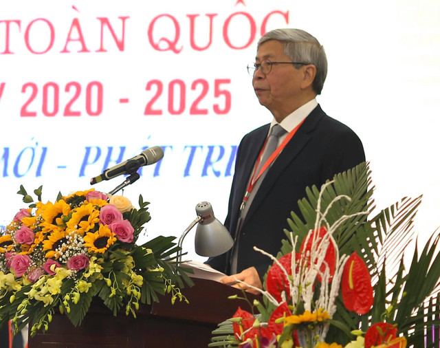 Thủ tướng dự Đại hội đại biểu toàn quốc Liên hiệp các Hội Khoa học và Kỹ thuật Việt Nam lần thứ VIII - Hình 5 Thu tuong du Dai hoi dai bieu toan quoc Lien hiep cac Hoi Khoa hoc va Ky thuat Viet Nam lan thu VIII-Hinh-5