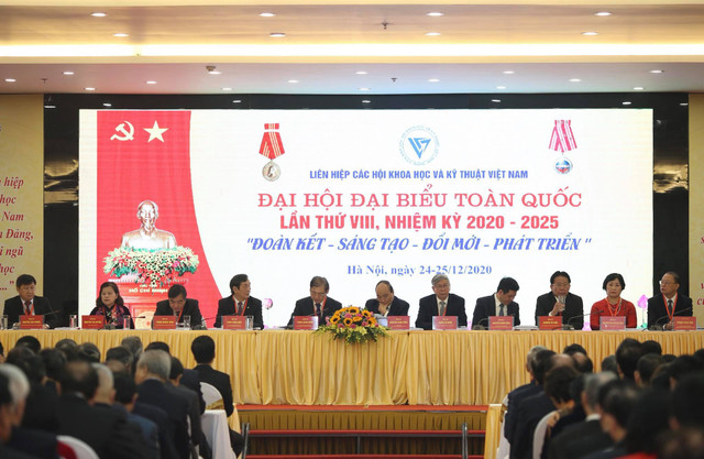 Thủ tướng dự Đại hội đại biểu toàn quốc Liên hiệp các Hội Khoa học và Kỹ thuật Việt Nam lần thứ VIII - Hình 2 Thu tuong du Dai hoi dai bieu toan quoc Lien hiep cac Hoi Khoa hoc va Ky thuat Viet Nam lan thu VIII-Hinh-2