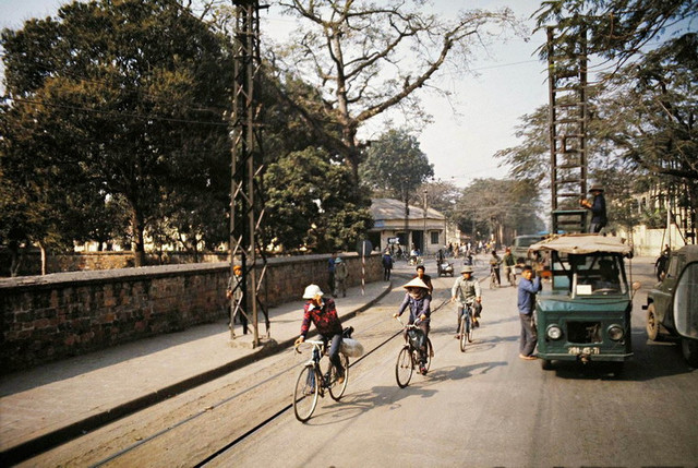 Cuộc sống ở Hà Nội năm 1979 cực đặc sắc qua loạt ảnh hiếm - Hình 5 Cuoc song o Ha Noi nam 1979 cuc dac sac qua loat anh hiem-Hinh-5