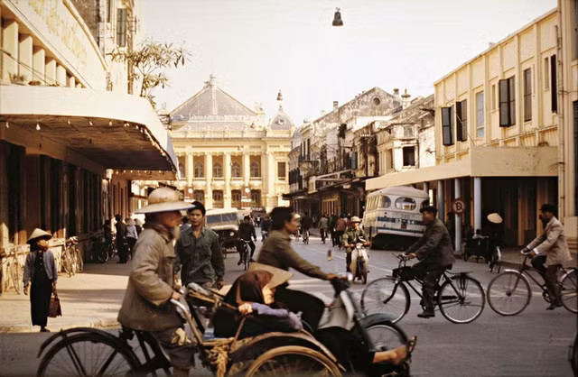 Cuoc song o Ha Noi nam 1979 cuc dac sac qua loat anh hiem