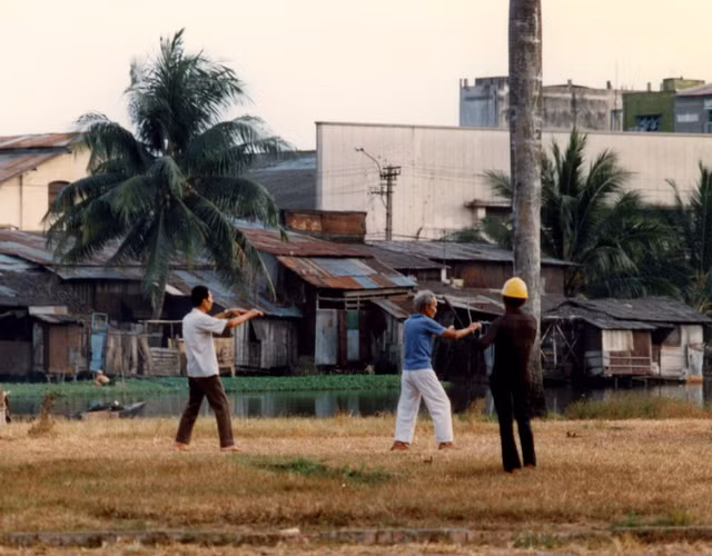 TP. HCM nam 1988 cuc song dong qua loat anh cua khach ngoai-Hinh-14