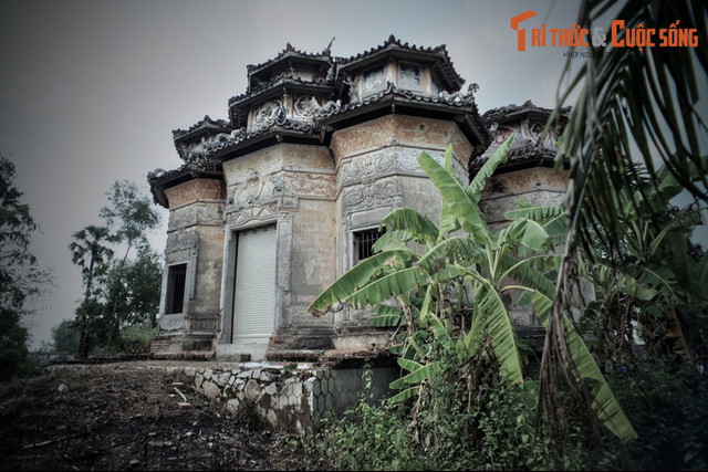 Hé lộ thân thế chủ nhân nằm trong lăng mộ cổ độc đáo nhất Trà Vinh He lo than the chu nhan nam trong lang mo co doc dao nhat Tra Vinh