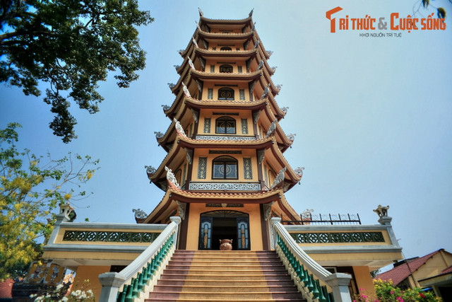 Ngôi chùa nổi tiếng nhất Bình Dương có những điều đặc biệt nào? - Hình 6 Ngoi chua noi tieng nhat Binh Duong co nhung dieu dac biet nao?-Hinh-6